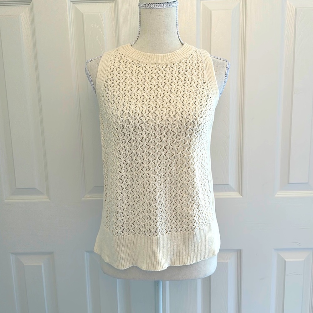 XS & M size cream colored sleeveless sweater from A New Day. Worn 2x. Like New.